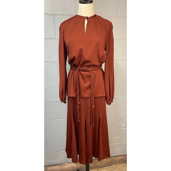 Vtg 70s Russet Brown Knit Polyester 3 Piece Pleated Skirt Set Tunic Keyhole Neck - Picture 3 of 11